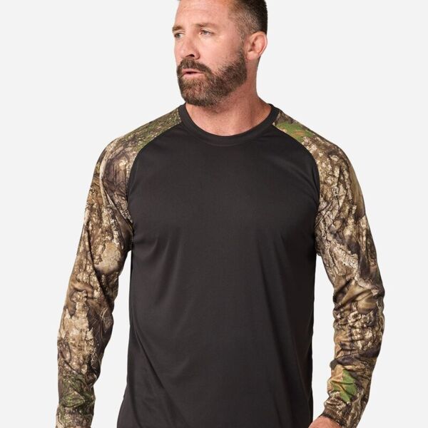 Unisex Realtree® Performance Colorblocked Long Sleeve T-Shirt Thumbnail
